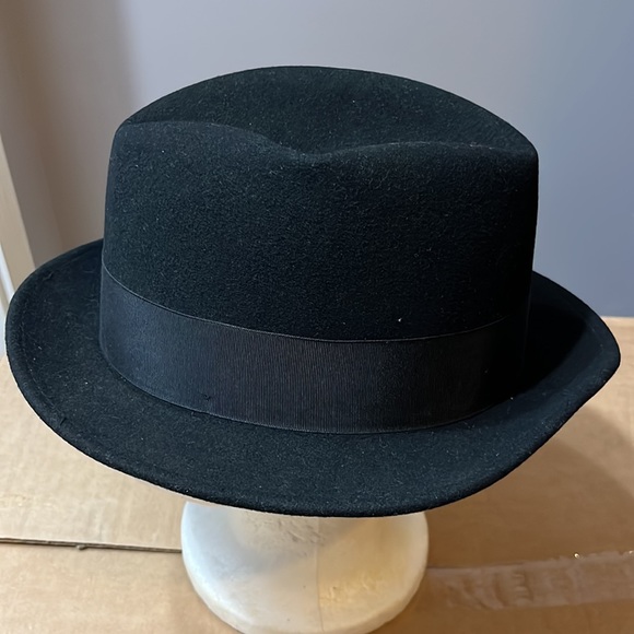 Men’s Designer Collection Futura II Hat - Picture 4 of 9